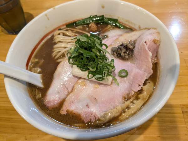 「らーめん味噌」@川の先の上の写真