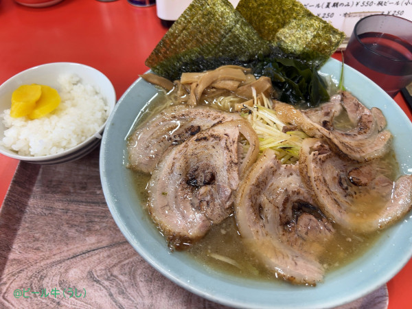 「炙りネギとろチャーシュー(1150円)、半ライス(100円)」@ラーメンショップ 鷲宮店の写真