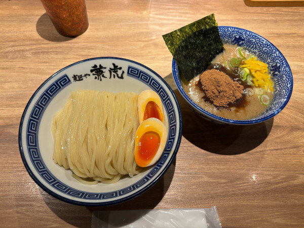 「味玉濃厚つけ麺」@麺や 兼虎 博多デイトス店の写真