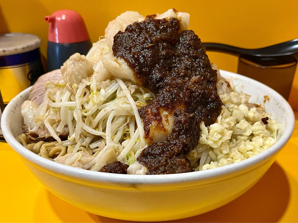 「ドクロ 麺増し550g 濃厚エビバター」@ラーメン二郎 八王子野猿街道店2の写真