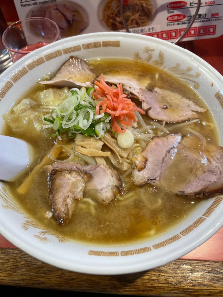 「ワンタン麺（大盛り）」@一龍の写真