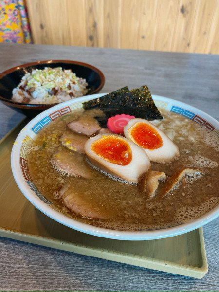 「特製中濃煮干し」@煮干し中華そば ぶっとび亭の写真