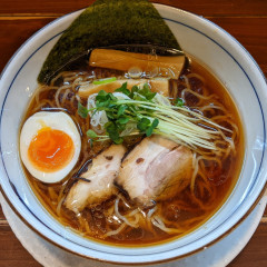 野田醤油らーめん 麺屋あじくま 初石店の写真