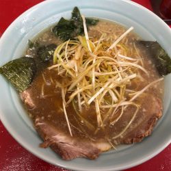 中盛ネギラーメン　650円