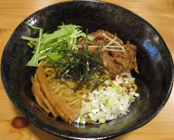 「油そば（ほぐし焼豚増し）500円※オープン特別価格」@油そば専門店 承之介の写真