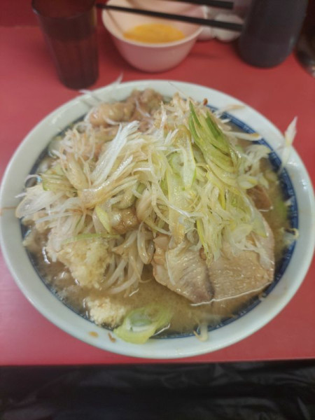 「小ラーメン＋ネギ＋生卵」@ラーメン二郎 桜台駅前店の写真