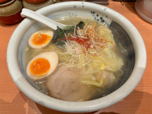 「俺流海老ワンタン麺」@俺流塩ラーメン 中目黒店の写真