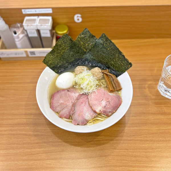 「全部のせ塩らーめん」@しののめヌードルの写真