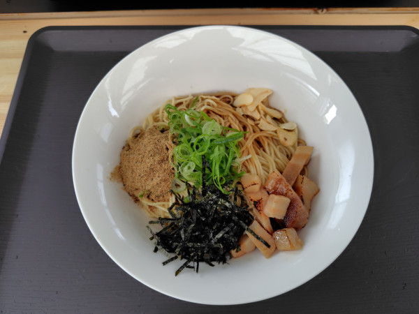 「汁なしラーメン細麺500円@キッチンカー」@CaravanTTRの写真