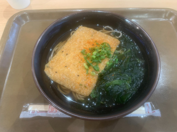 「めん家そば 572円」@めん家 那覇メインプレイス店の写真