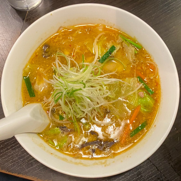 「味噌ラーメン（麺少なめ）¥1,000」@けやき すすきの本店の写真