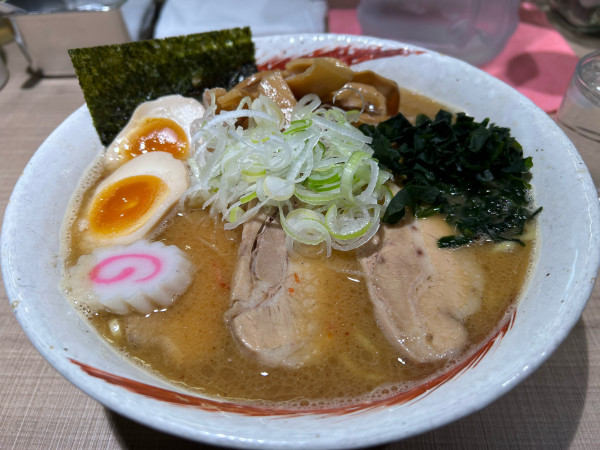「特製中華そば大盛1200円」@つけ麺 素家の写真