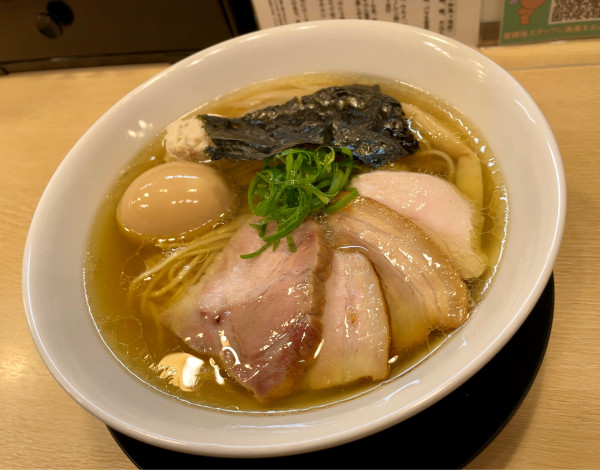 「特製白醤油らぁめん」@麺屋 いちょうの写真