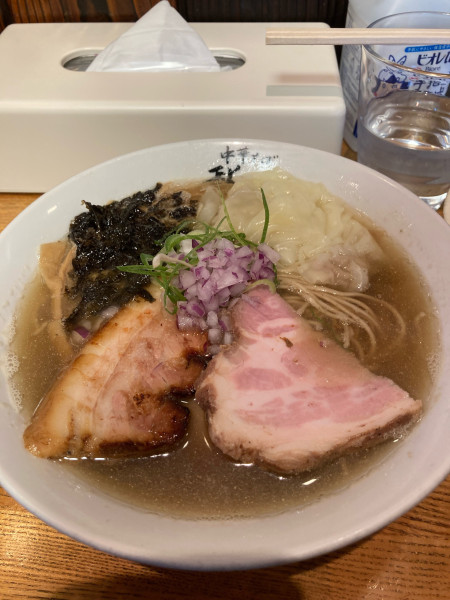 「煮干しそば 濃いめ」@中華そば 秋山の写真