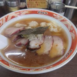 チャーシューワンタンメン