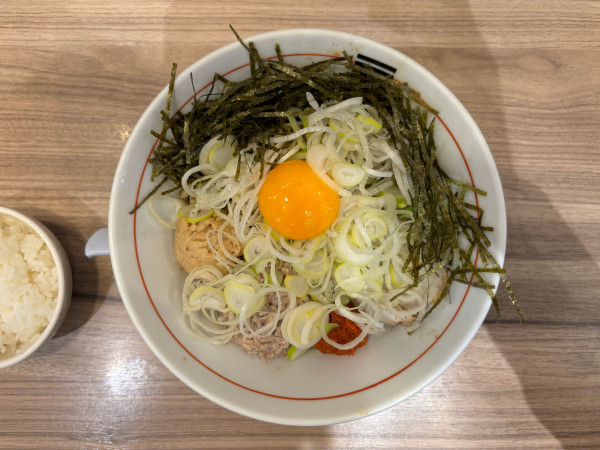 「山形まぜそば」@山系無双 烈火 パナンテ京阪天満橋店の写真