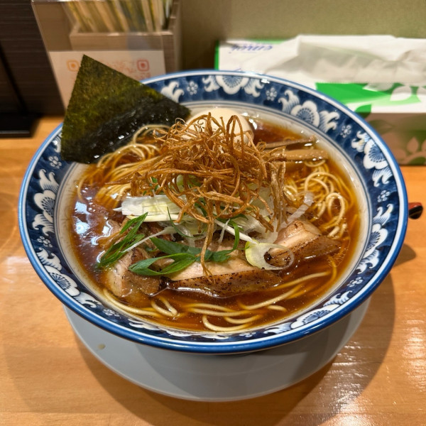 「醤油らぁ麺特製」@麺処 桂の写真