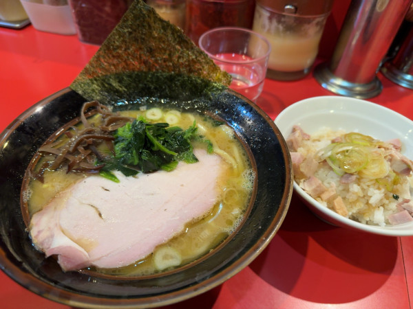 「朝めしセット」@どんとこい家の写真