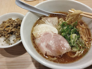 「中華そば(醤油)(900)＋貝ごはん(小)(150)」@中華そば みかわの写真