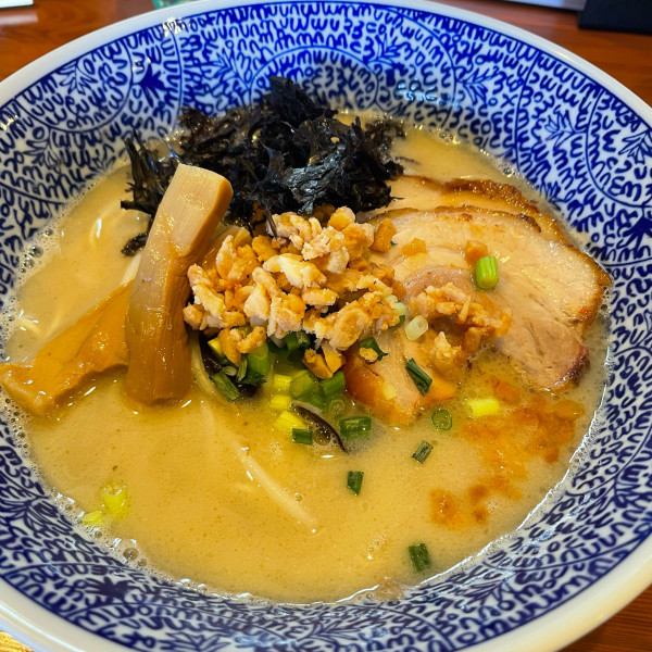 「豚骨ラーメン 塩 950円 麺少なめ -50円」@麺＆cafe Coi.Coi.の写真