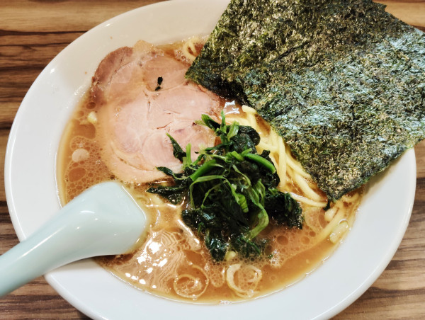 「ラーメン並盛」@横浜家系らーめん 五丁目ハウスの写真