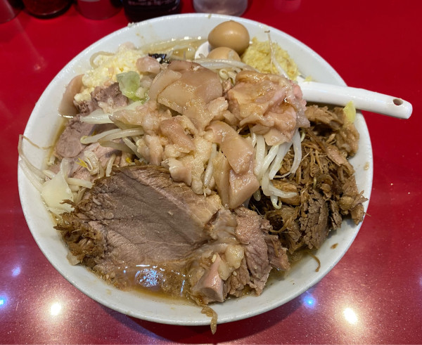 「小ラーメン  炙・崩  ショウガ半分」@ラーメン二郎 西台駅前店の写真