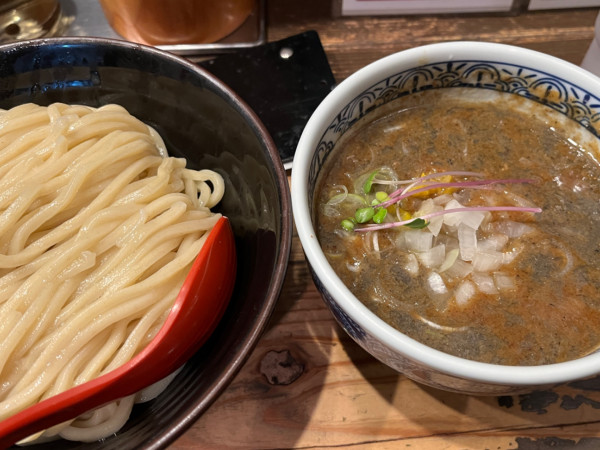「煮干しつけ麺 （限定）」@つけ麺専門店 三田製麺所 三田本店の写真