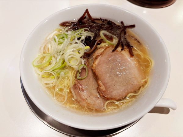 「懐かし淡麗とんこつ 1000円」@博多文福の写真