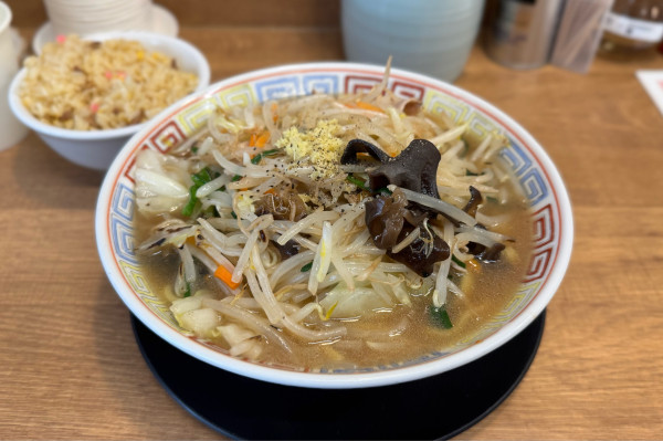 「たんめん¥900、半チャーハン¥100」@らーめん藤加の写真