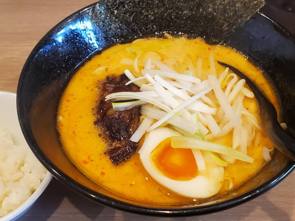 「源来亭ラーメン＋半ライス」@源来亭の写真