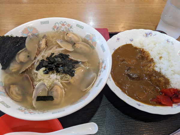 「あさりラーメン+半カレー」@じゃんまりんの写真