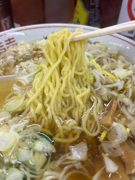 「ラーメン、にんにく入り、ねぎ増量」@バリバリラーメンの写真