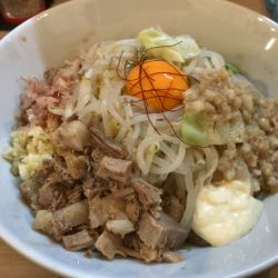 汁無しラーメン