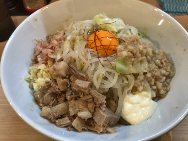 「汁無しラーメン」@ラーメン 豚×豚×豚の写真