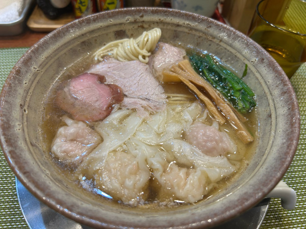 「ワンタン塩ラーメン1100円」@らーめん 梶原の写真