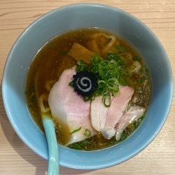 あっさりラーメン（麺少なめ）¥900
