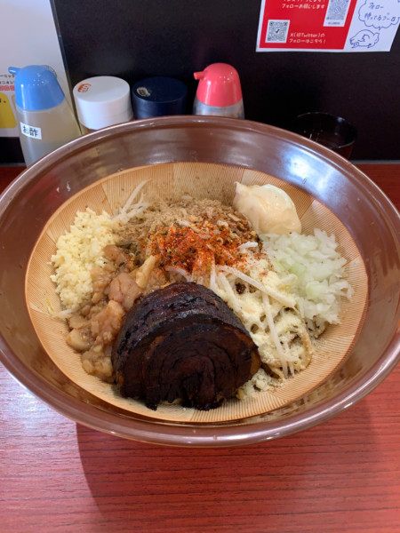 「まぜそば特盛（麺増し500g）」@ラーメン一太豚の写真