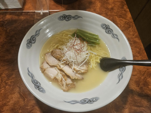 「鶏白湯ラーメン」@麺・酒処 ぶらりの写真