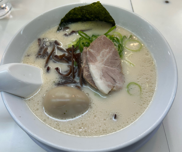「ラーメンたまご」@博多天神 渋谷南口店の写真