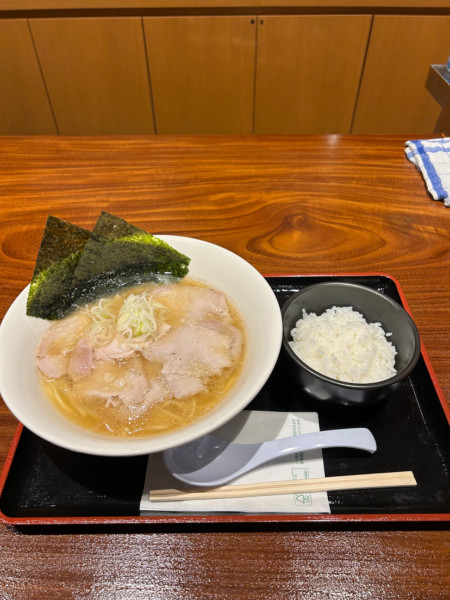 「のりチャーシューラーメン　ライス」@ら～麺 Re-Bornの写真