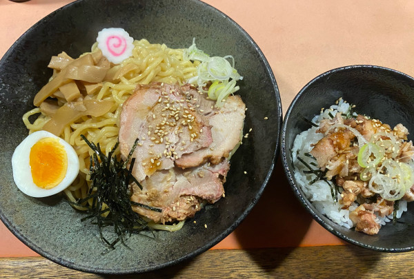 「油そば　850円+ちゃーしゅーかけご飯250円」@Bambooの写真
