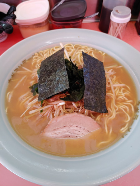 「ねぎらーめん 麺硬め 中盛 ￥930円」@ラーメンショップ 山倉店の写真