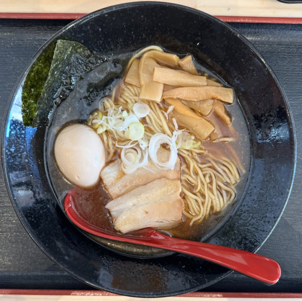 「焼きあご中華そば醤油」@中華そば みずはの写真