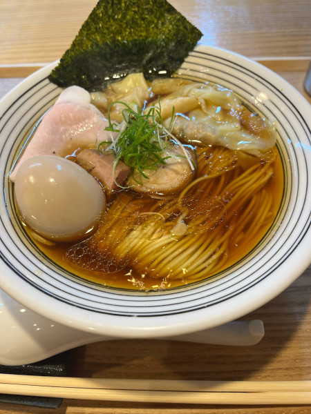 「味玉ワンタン中華そば」@麺道 千鶏の写真