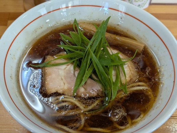 「豚醤油そば」@麺屋電龍の写真