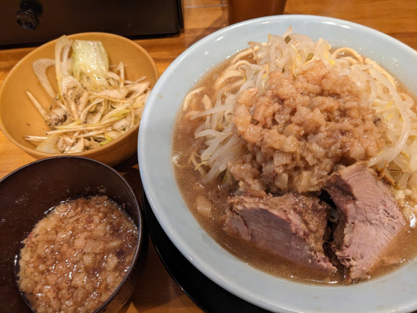 「ラーメン（250g）＋味ネギ」@俺の生きる道 錦糸町店の写真