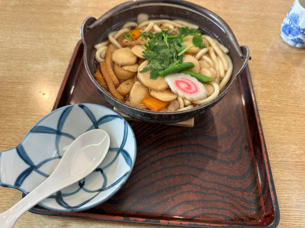 「けんちんうどん（並盛）930円」@すかや 鶴見支店の写真