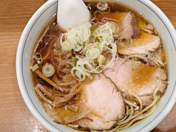 「チャーシューメン（ネギ多め）」@共楽の写真