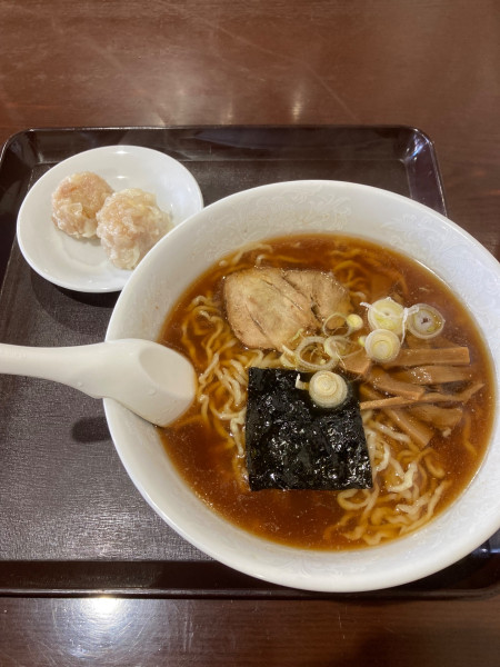 「ラーメン　ハーフしゅうまい」@来集軒 元町店の写真