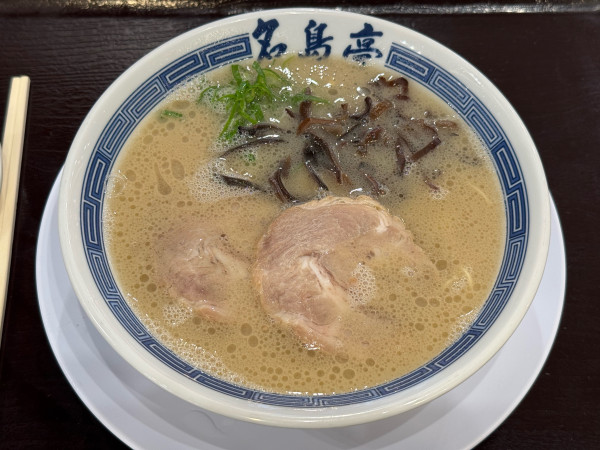 「豚骨ラーメン 850円」@名島亭 MARK IS 福岡ももち店の写真